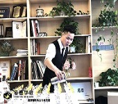 調(diào)酒師培訓-女設(shè)計師聯(lián)盟綻放之夜花式調(diào)酒節(jié)目嘉賓